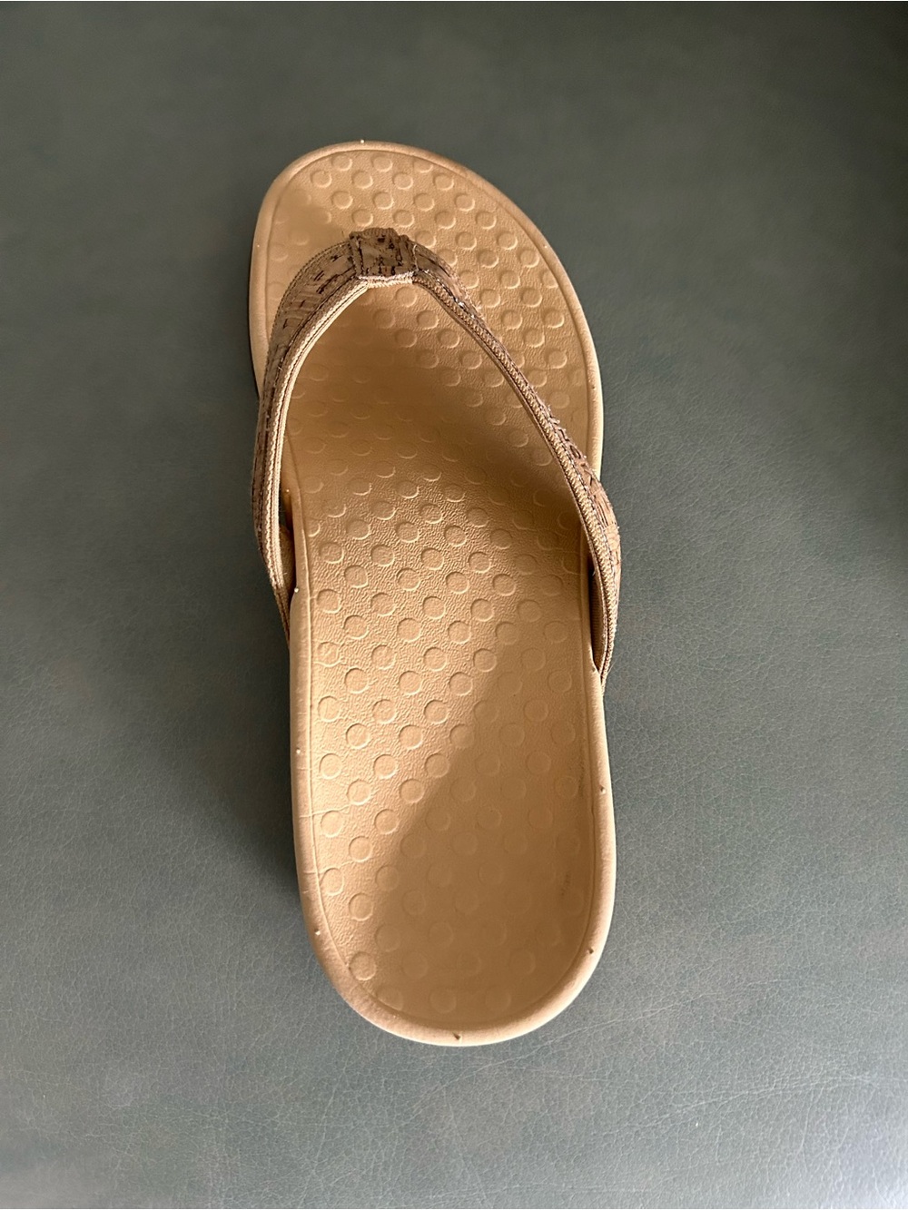 Vionic Single right Comfort Beige Women's Flip Flop Sandal for Amputees
